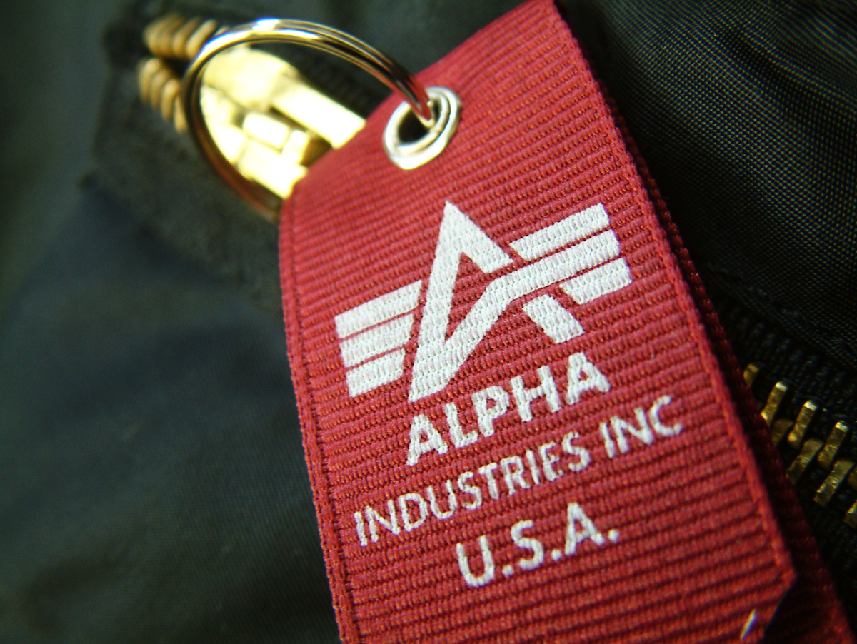 Tagg från Alpha industries