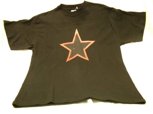 Red Star Outline T-shirt